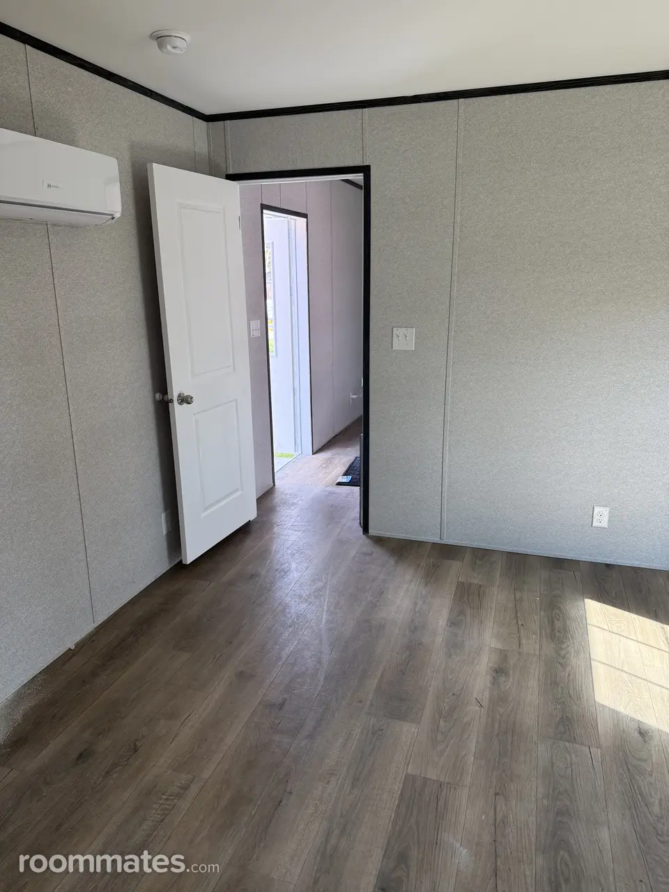 Profile photo 5 of 11