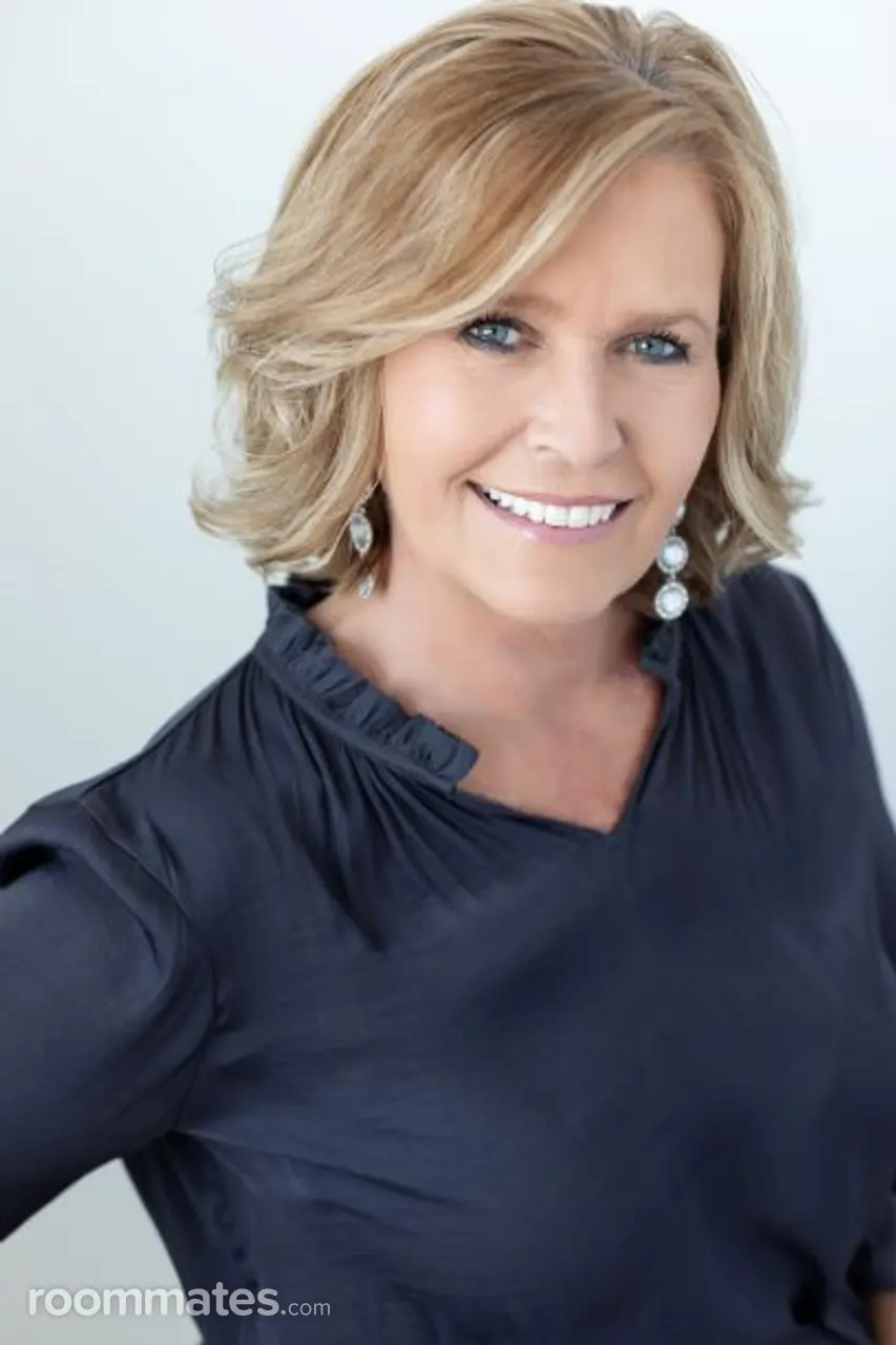 Profile photo 9 of 9