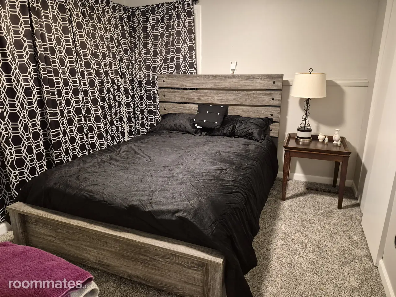 Profile photo 1 of 11