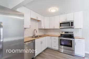 Room for rent in Lincoln, NE $800, house