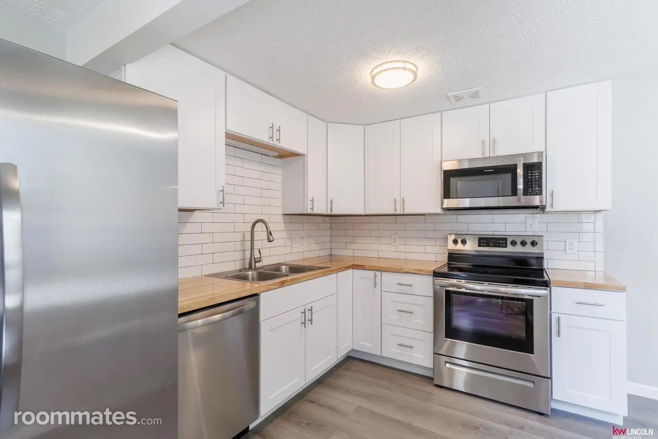 Profile photo 5 of 11