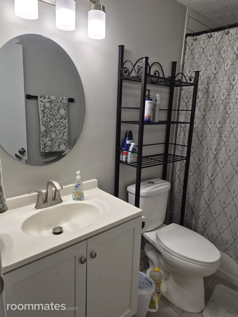 Profile photo 3 of 11