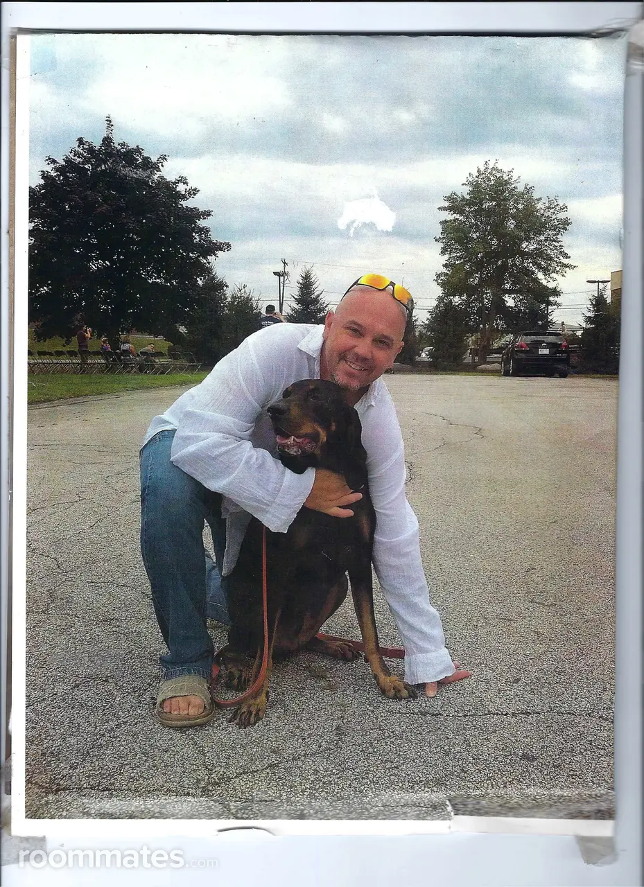 Profile photo 1 of 1