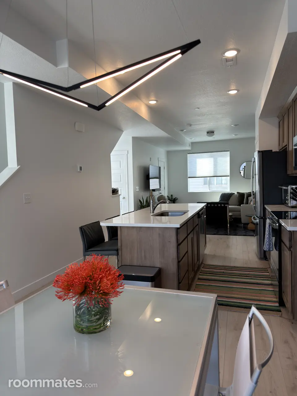 Profile photo 4 of 10