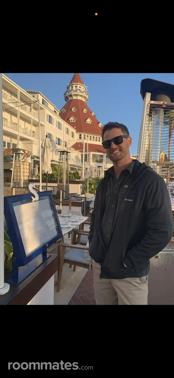 Profile photo 1 of 1