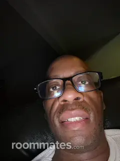 Roommate looking Valparaiso, IN, $800