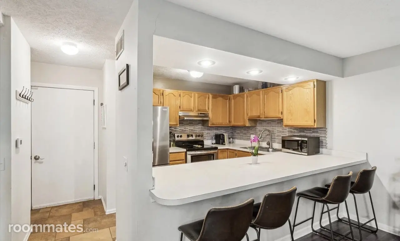 Profile photo 2 of 8