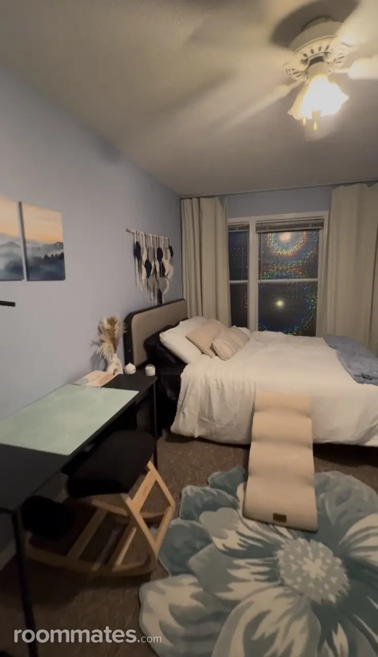 Profile photo 6 of 8