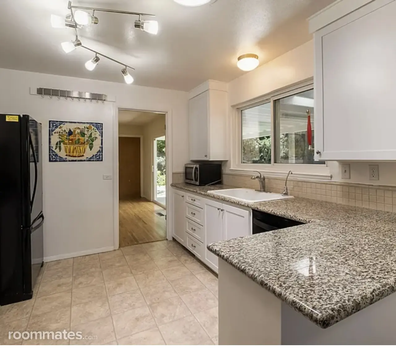 Profile photo 4 of 7