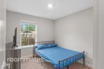 Room for rent in Arlington, WA $900, house