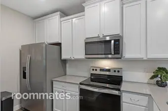 Room for rent in Arlington, WA $900, house