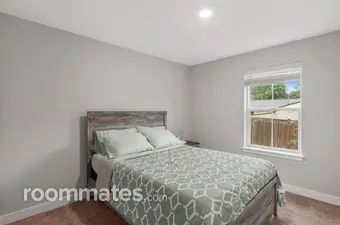 Room for rent in Arlington, WA $900, house