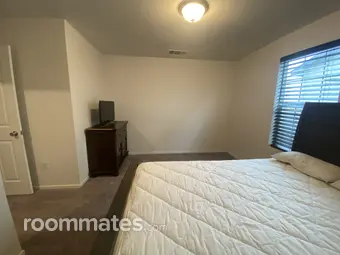 Room for rent in Reno, NV $700, townhouse