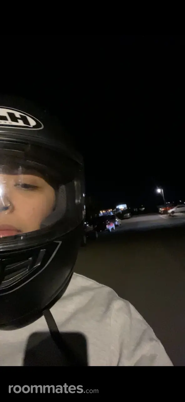 Profile photo 4 of 4