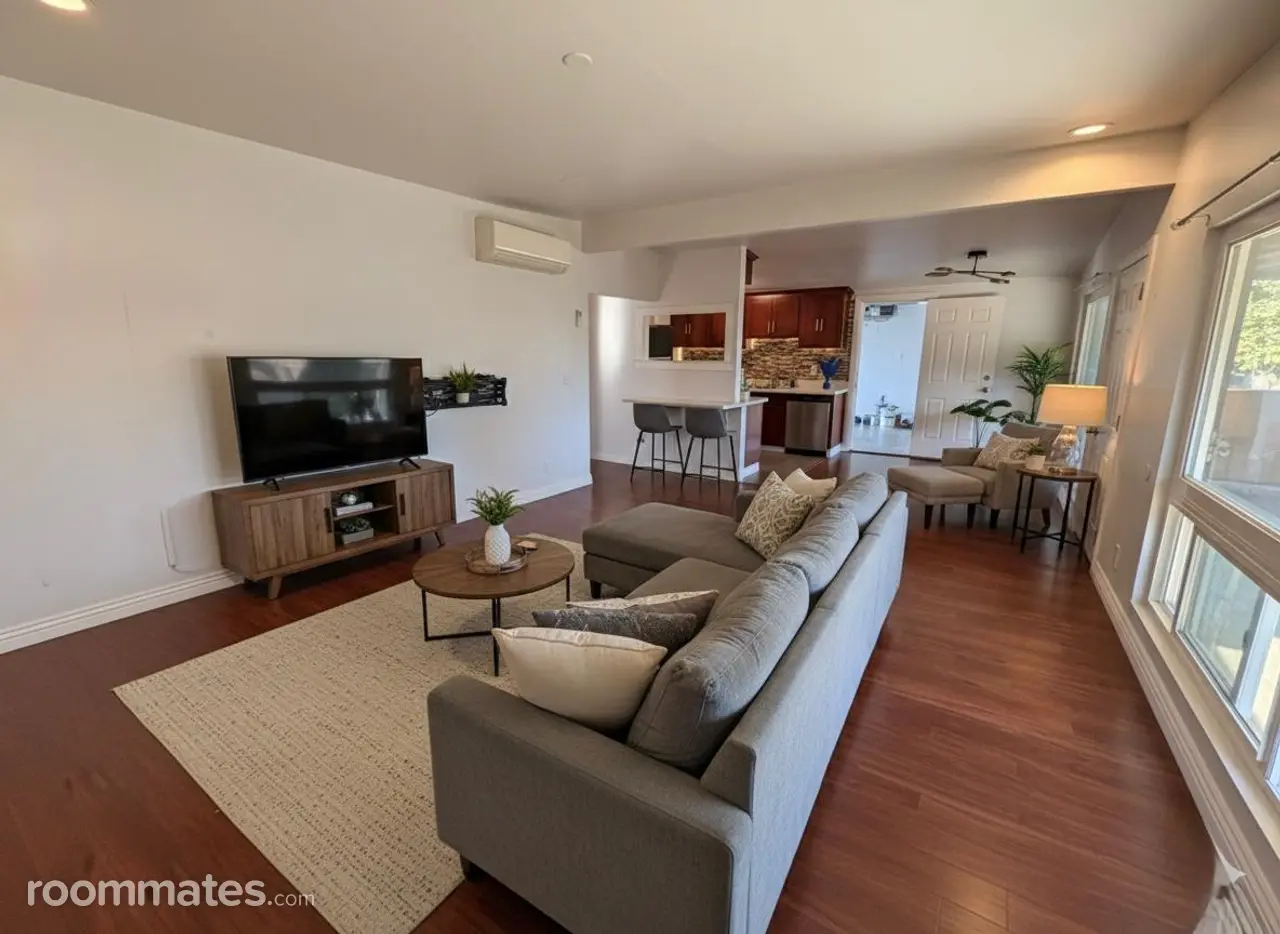 Profile photo 2 of 11