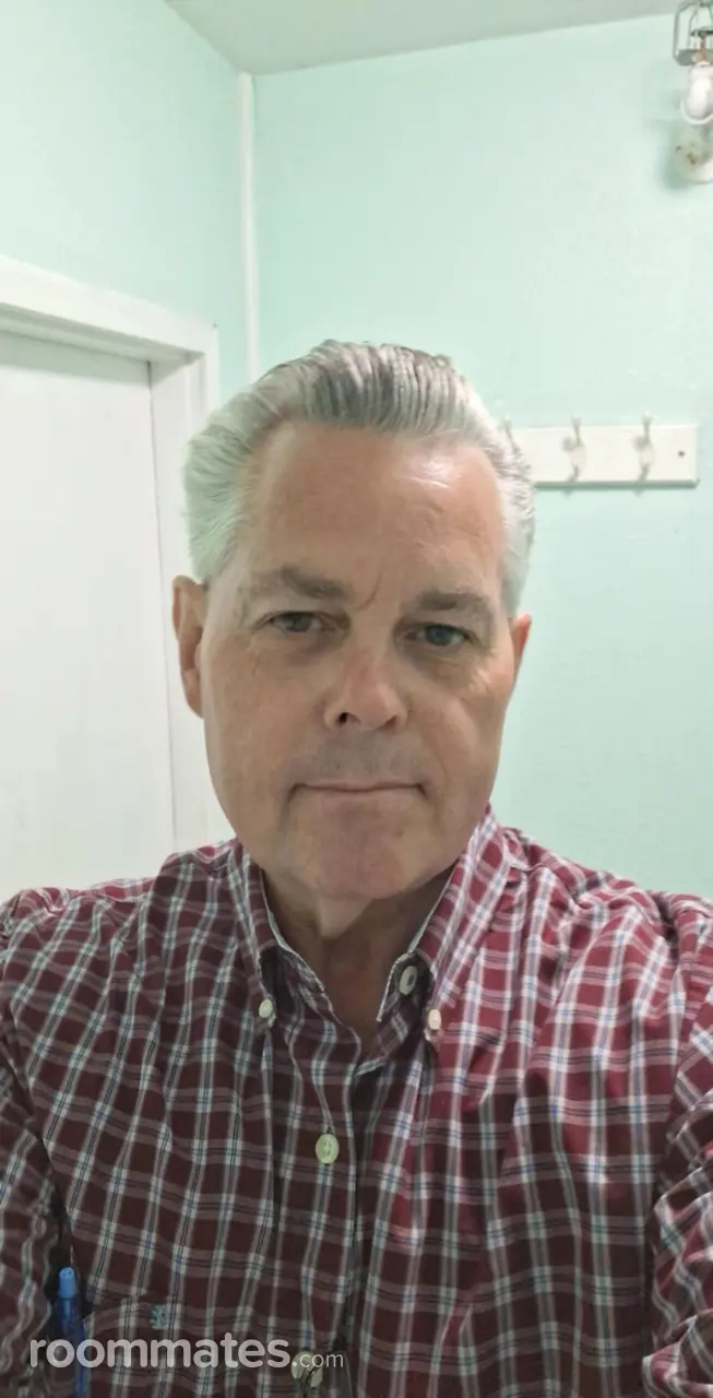 Profile photo 1 of 6