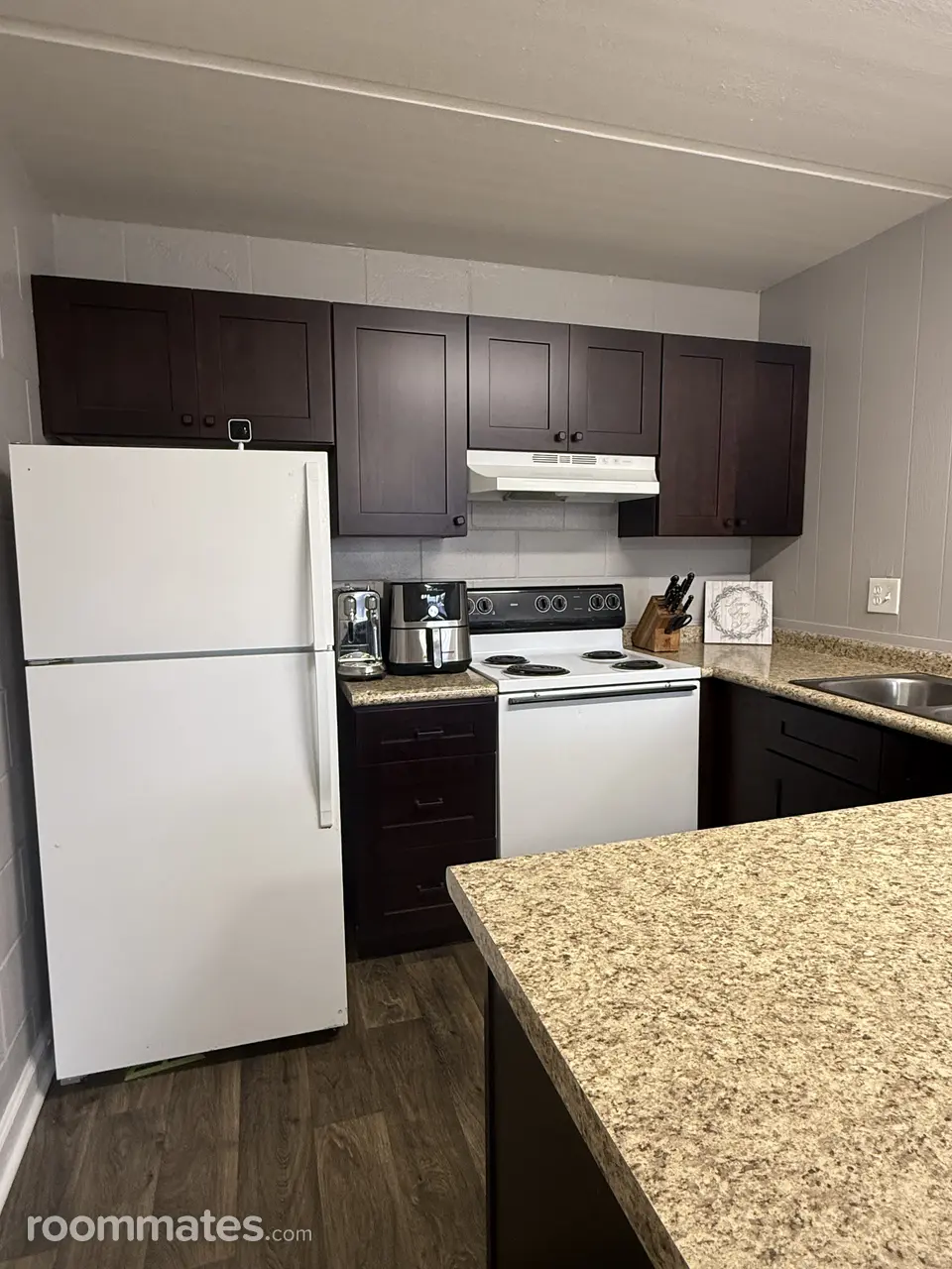 Profile photo 1 of 6