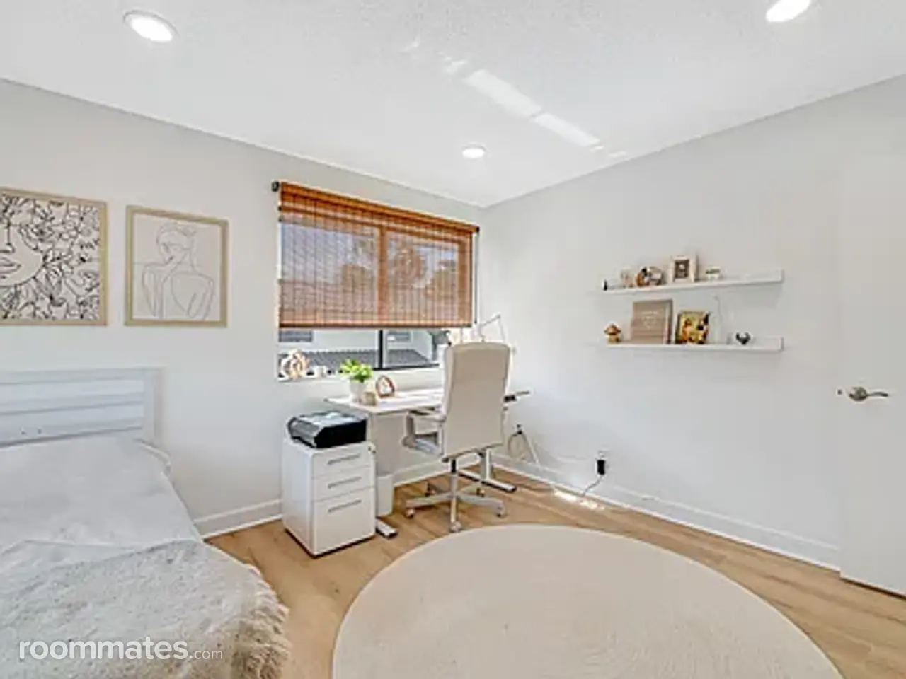 Profile photo 6 of 7