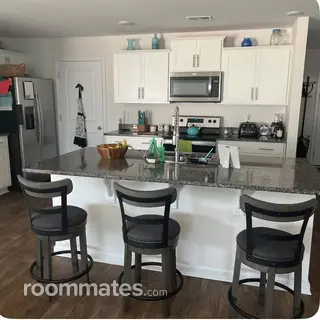 Room for rent in Columbia, SC $900, house