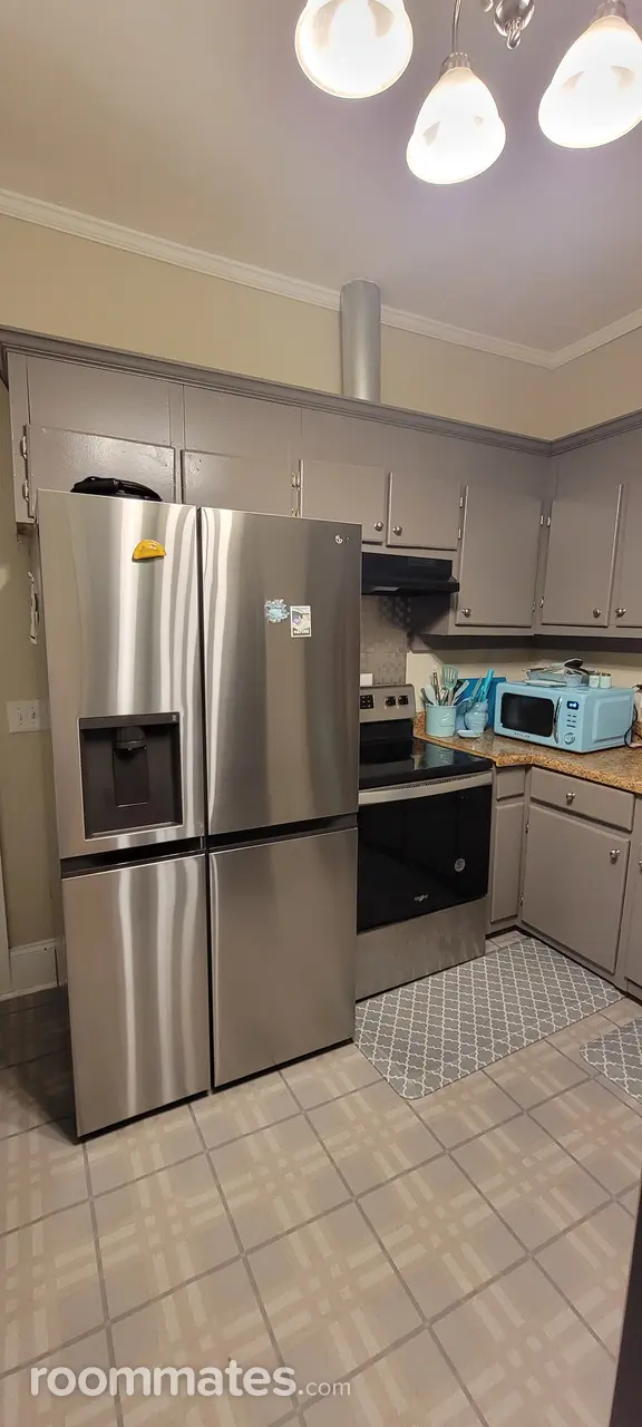 Profile photo 5 of 10