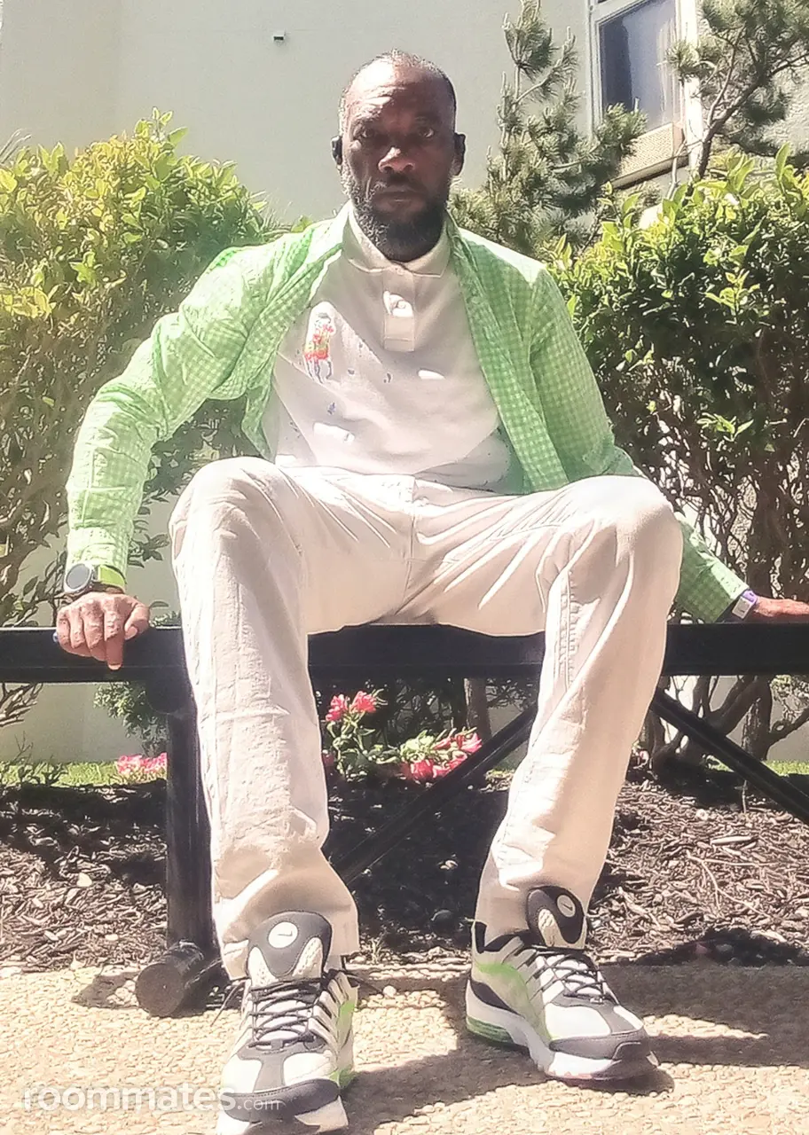 Profile photo 2 of 4