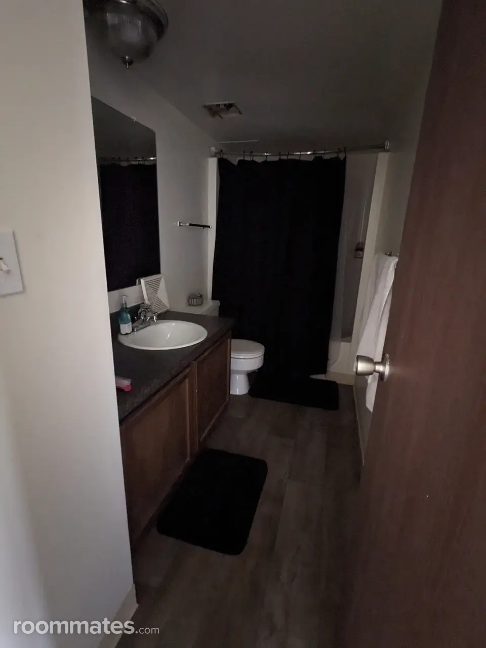 Profile photo 7 of 8