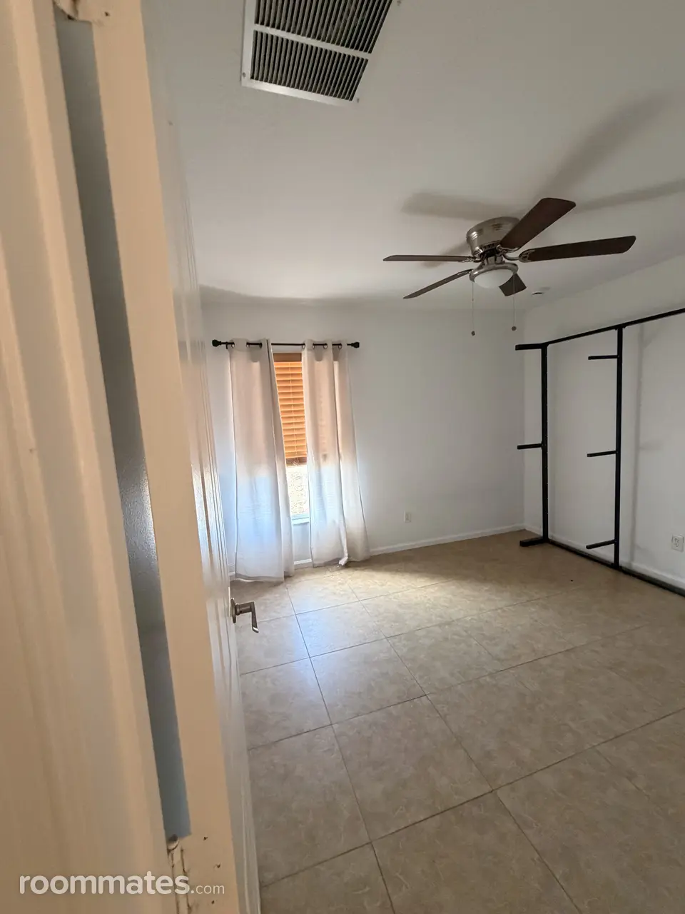 Profile photo 9 of 11