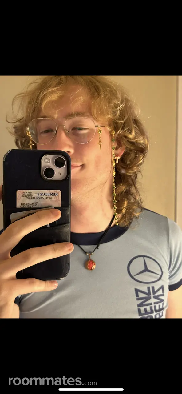 Profile photo 4 of 6