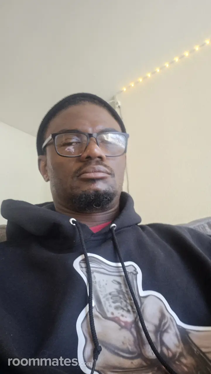 Profile photo 1 of 1