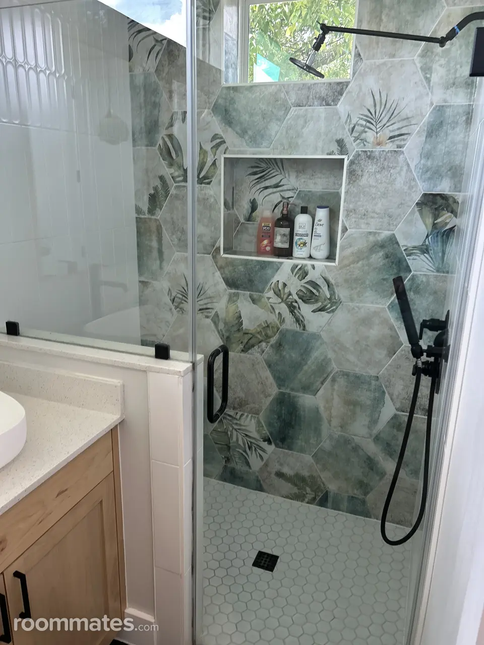 Profile photo 6 of 18