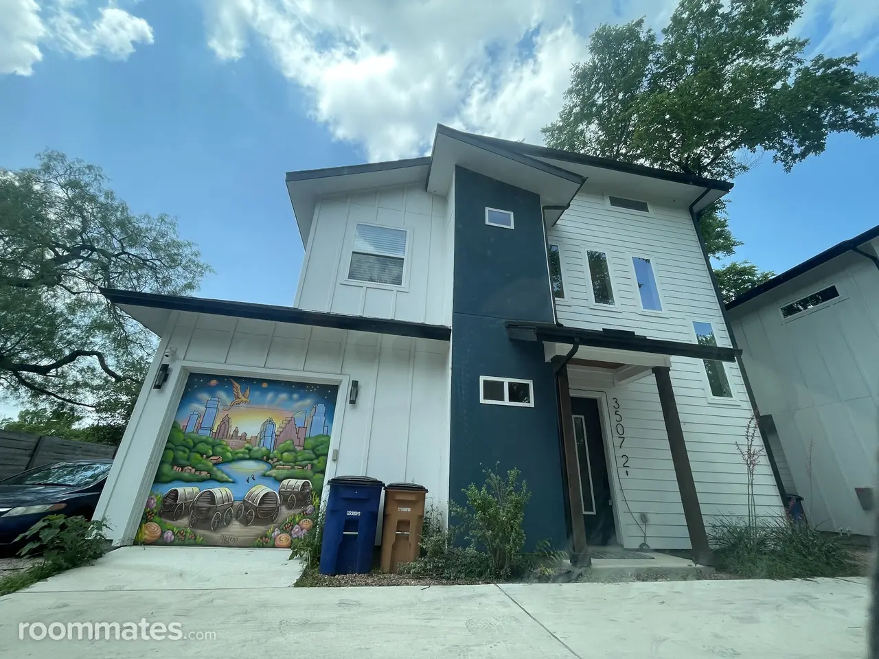 Profile photo 1 of 18