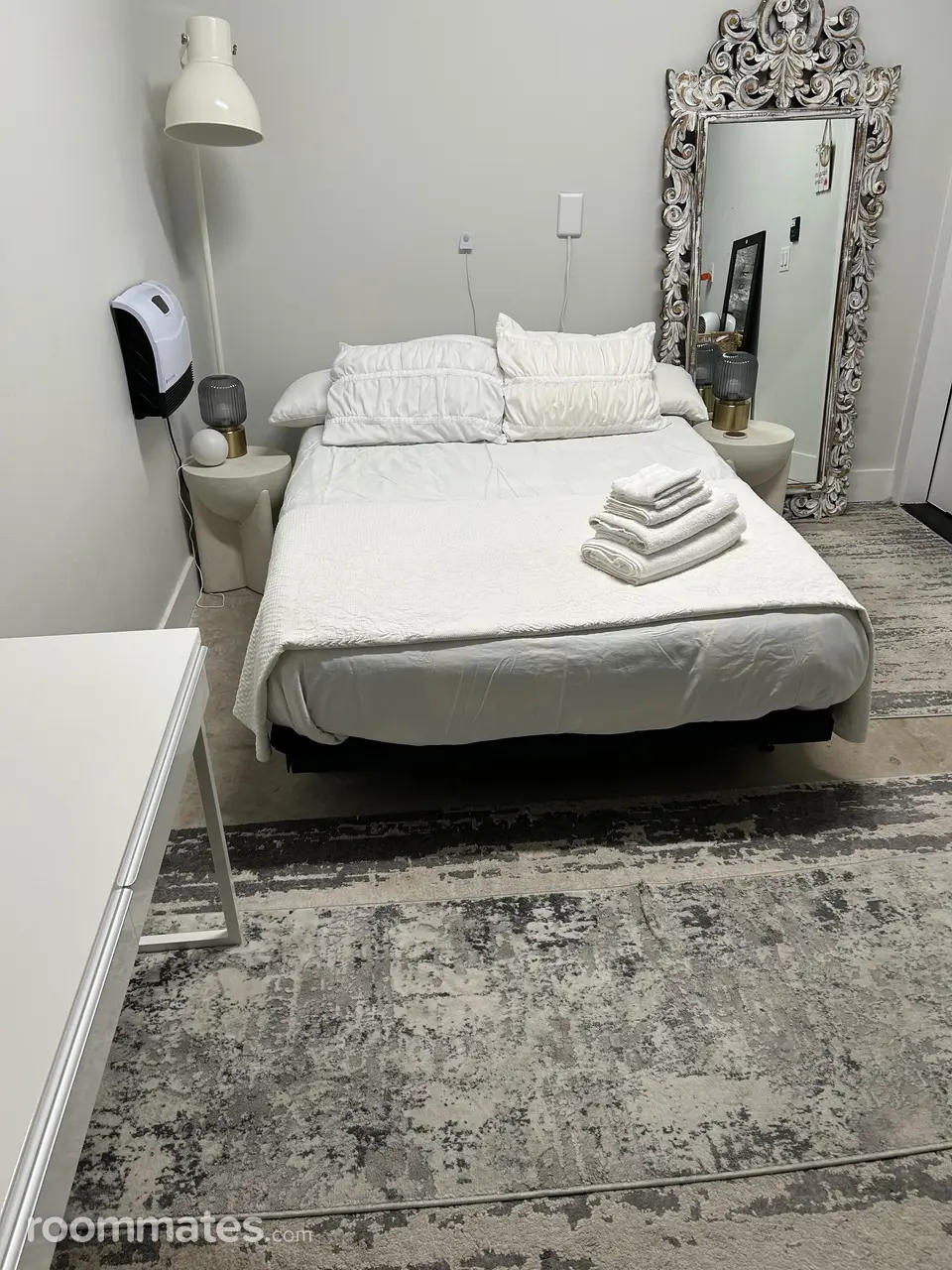 Profile photo 10 of 17