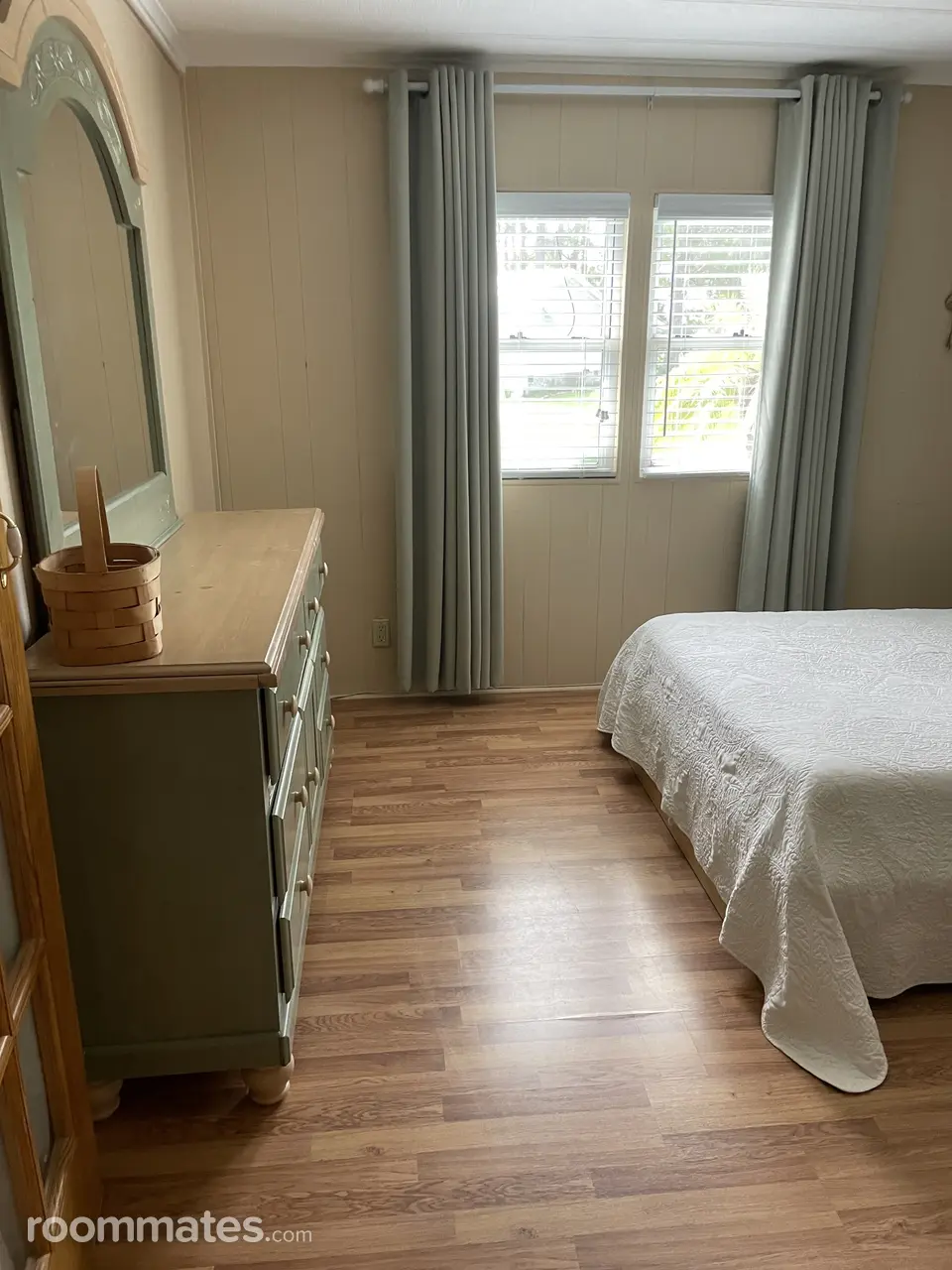 Profile photo 1 of 2