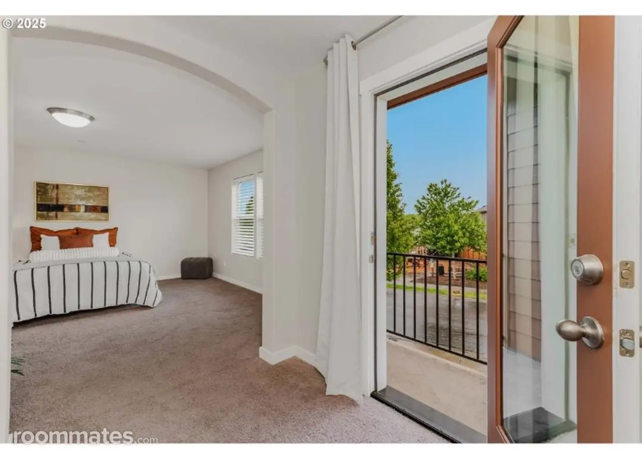 Profile photo 1 of 7