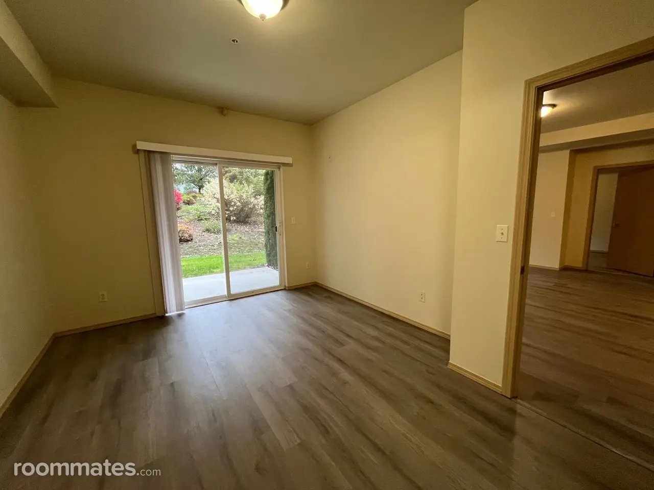 Profile photo 2 of 6