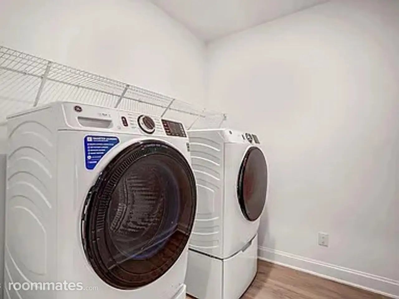 Profile photo 4 of 9