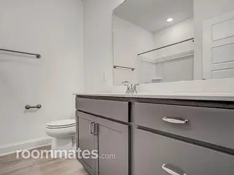 Room for rent in Apex, NC $750, house