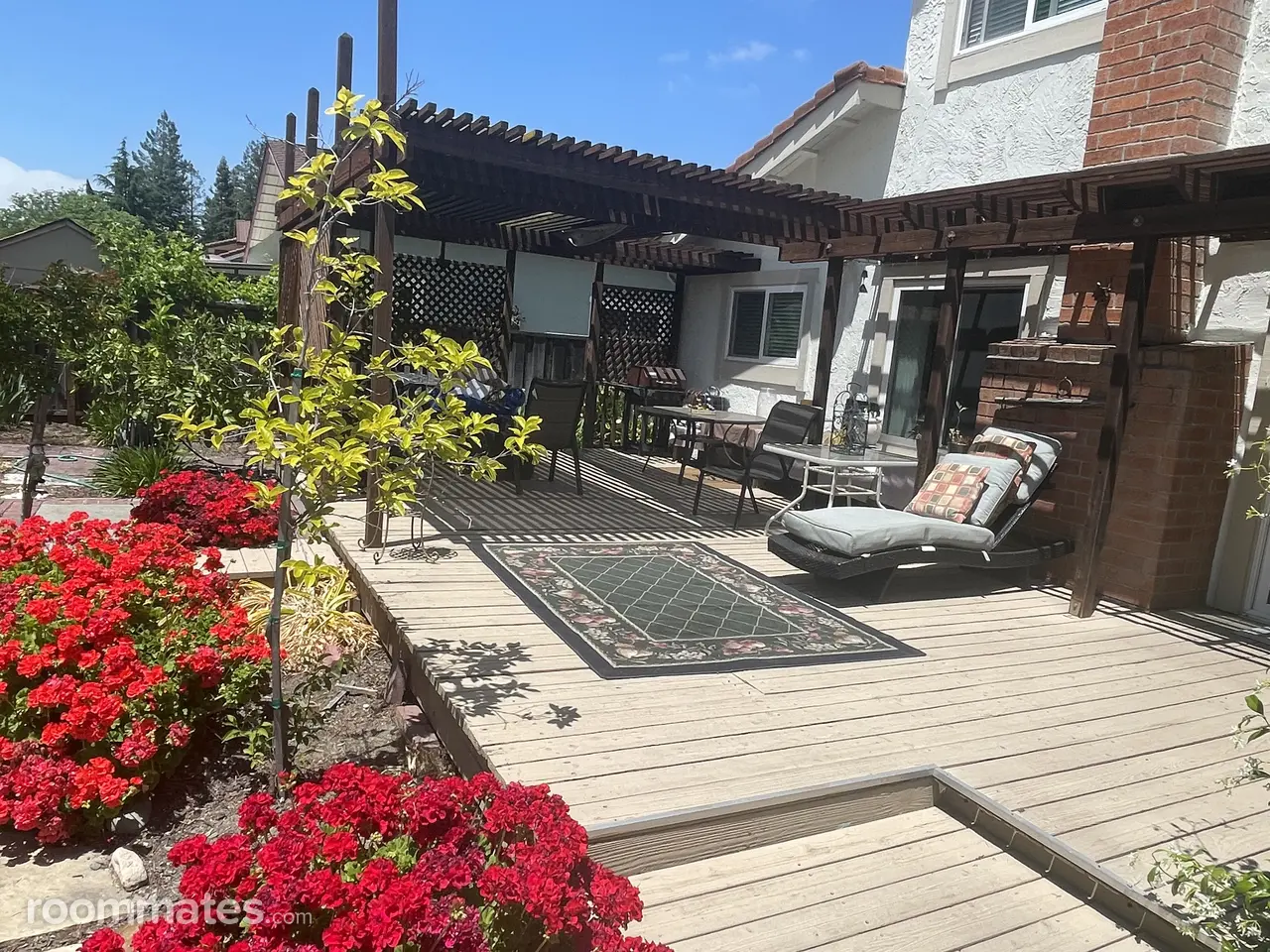 Profile photo 9 of 16