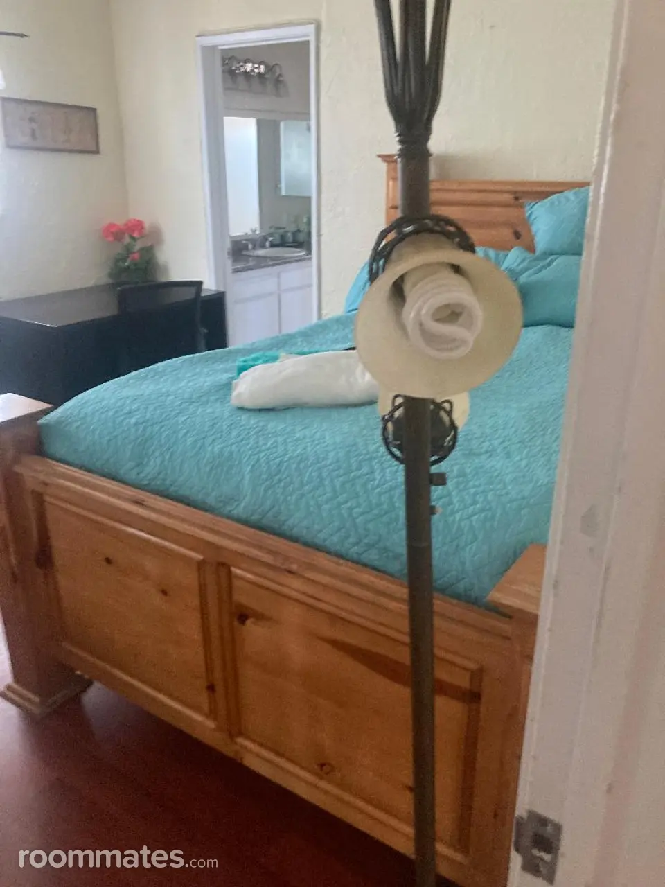 Profile photo 1 of 5