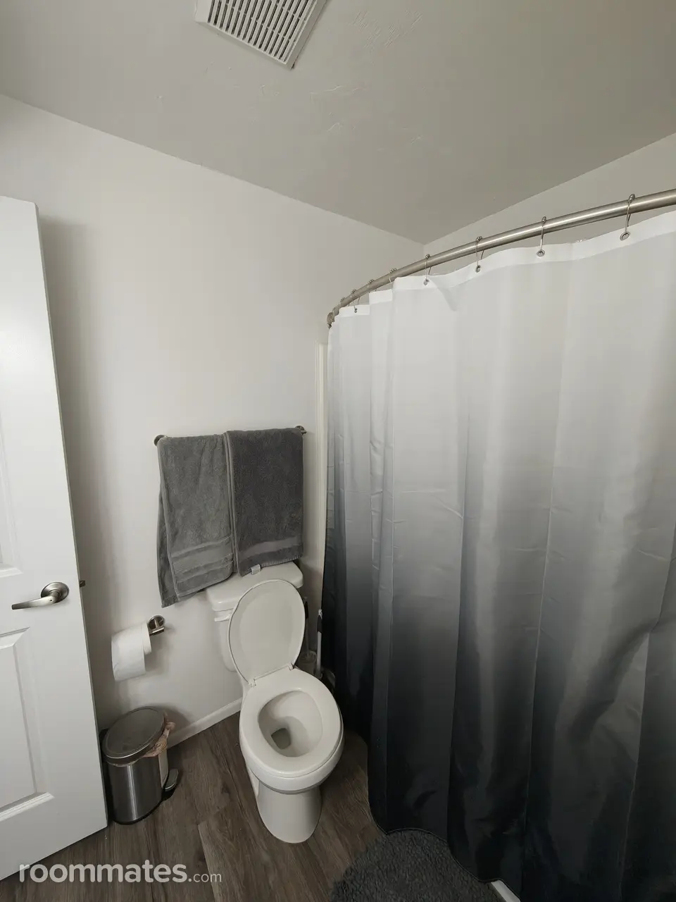 Profile photo 2 of 6