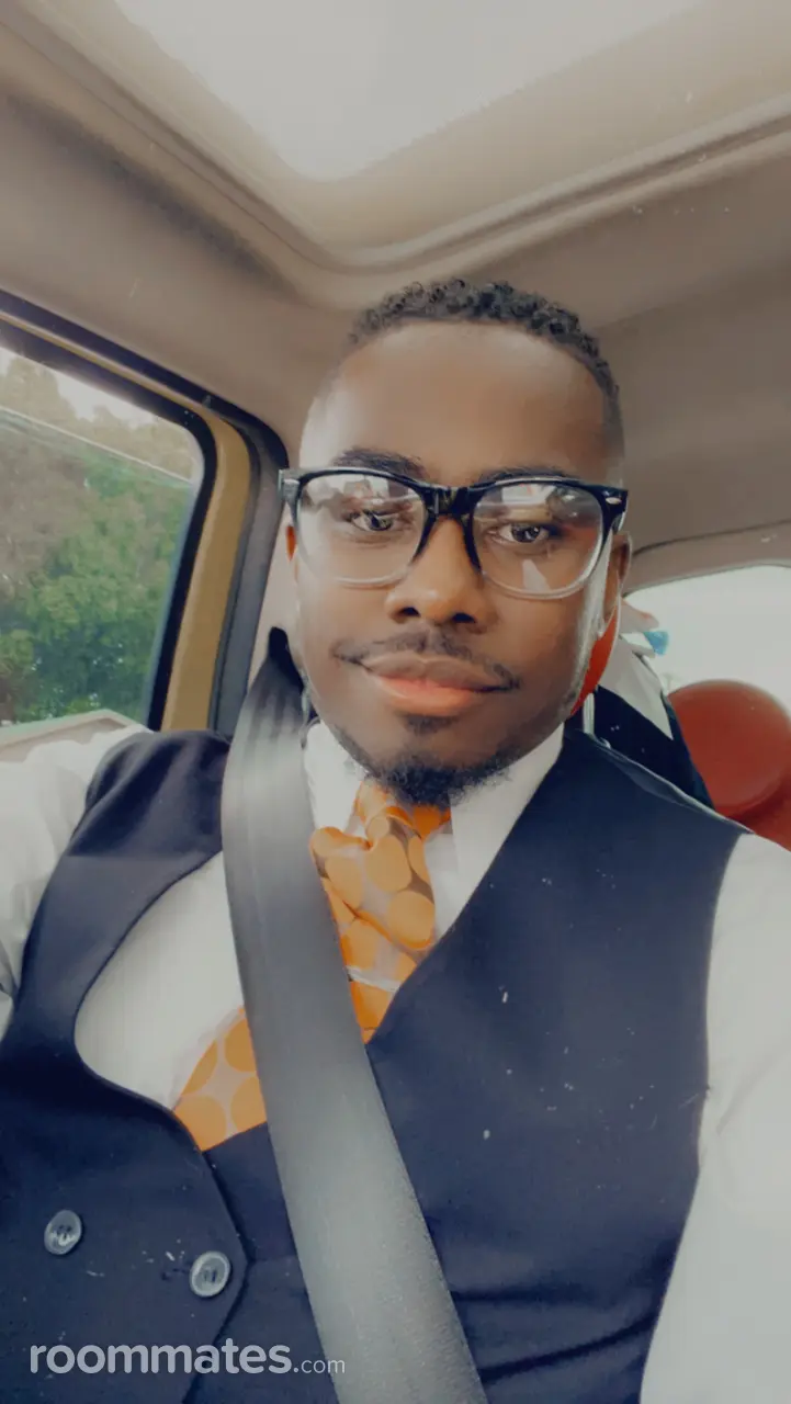 Profile photo 2 of 4