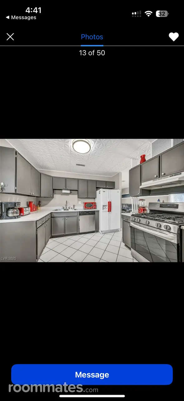 Profile photo 10 of 16