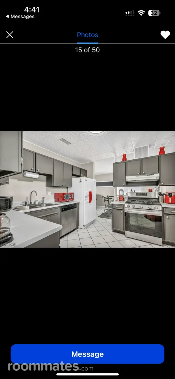 Profile photo 10 of 16