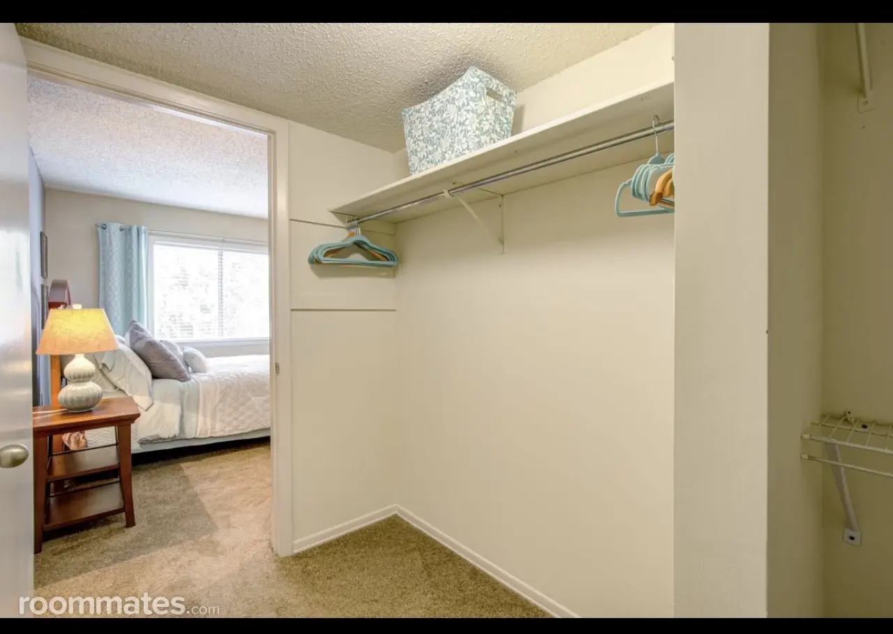 Profile photo 2 of 3