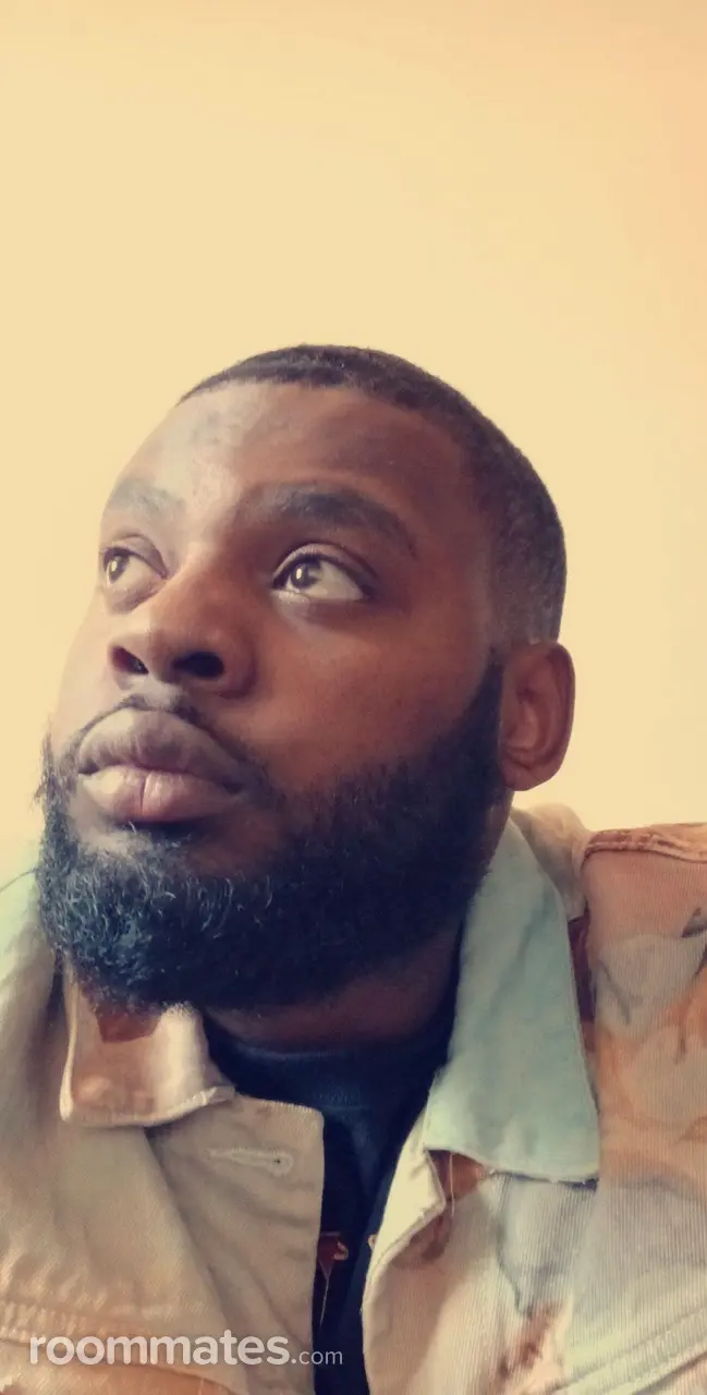 Profile photo 2 of 4