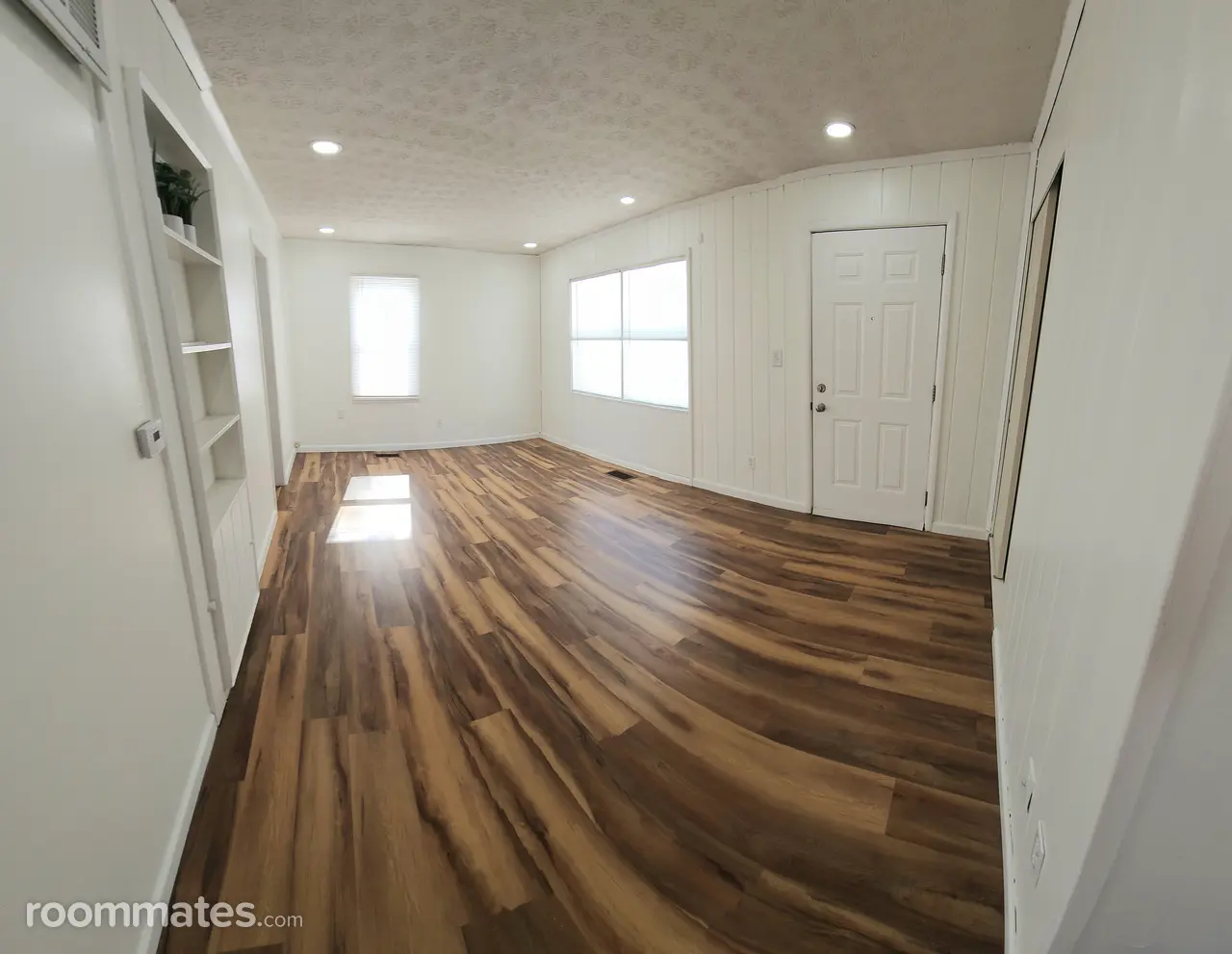 Profile photo 1 of 1