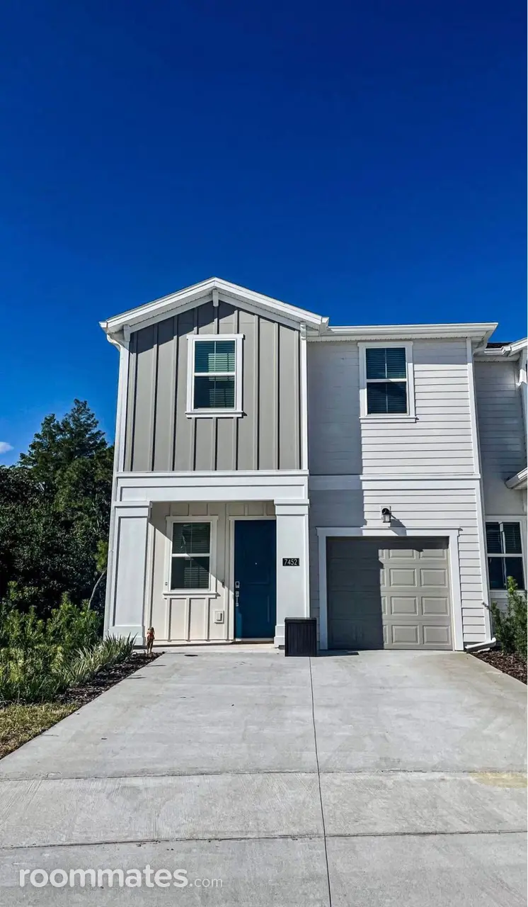 Profile photo 10 of 11