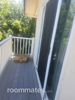 Room for rent in Canyon Lake, CA $1000, house