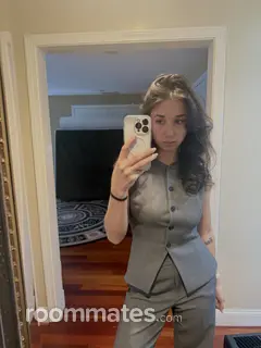 Roommate looking Providence RI, $1600