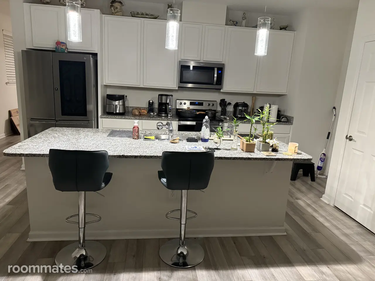 Profile photo 7 of 8